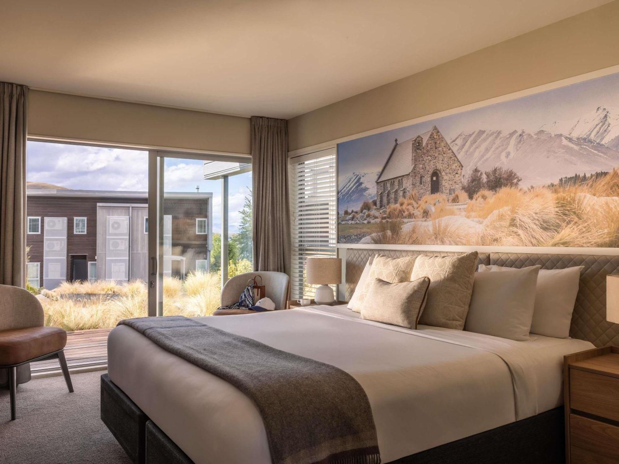 Three-bedroom mountain view villa